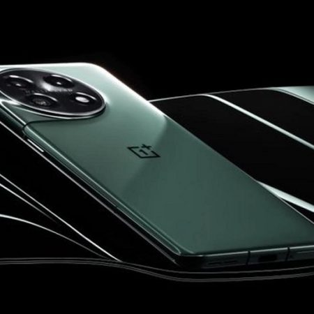 The OnePlus 11 Finally Launched in China With a Black-Hole Inspired Camera and an Alert Slider