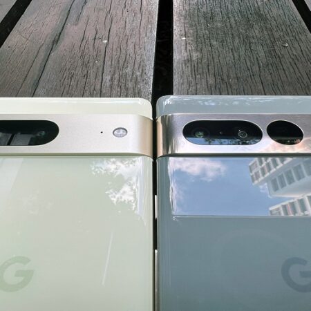 Google Pixel 8 Renders Suggest the Phone Will Have a Relatively Small Form Factor