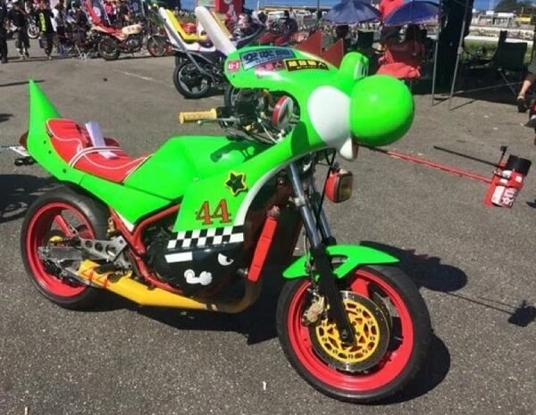 Yoshi with a Stranded Bike