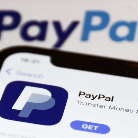 PayPal Launches USD-Pegged Stablecoin: Is It Worth Investing?