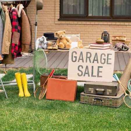 How to Make a Yard Sale Listing on Craigslist